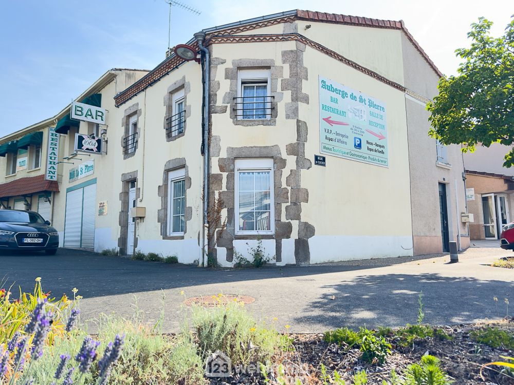 Photo 1 - Saint-Pierre-des-Échaubrognes 79700 à Saint-Pierre-des-Échaubrognes