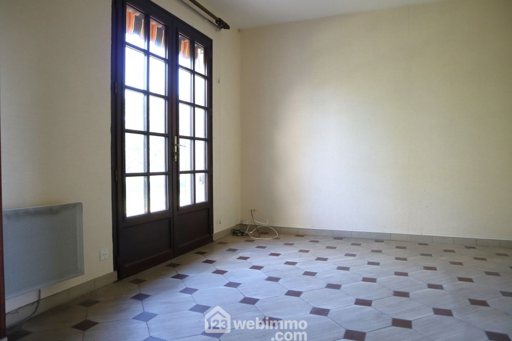 Photo 8 - Bonnes 86300 à Bonnes