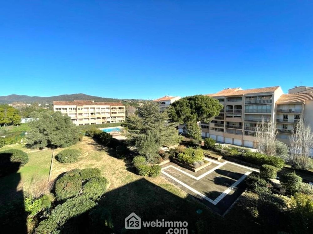 Photo 1 - Sainte-Maxime 83120 à Sainte-Maxime