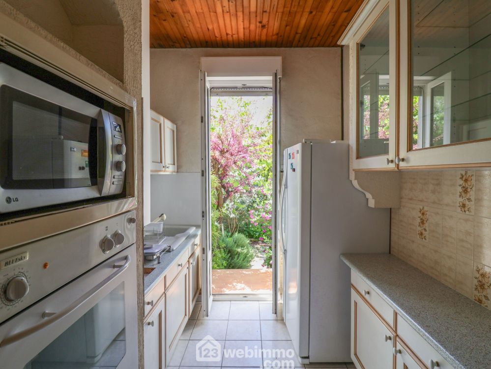 Photo 10 - Marseille 13008 à Marseille