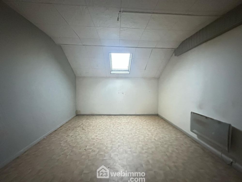 Photo 5 - Guise 02120 à Guise