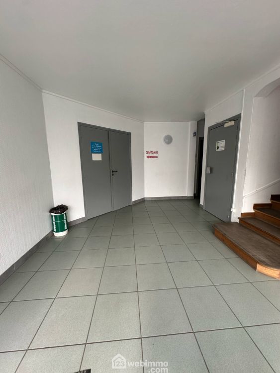 Photo 3 - Laon 02000 à Laon