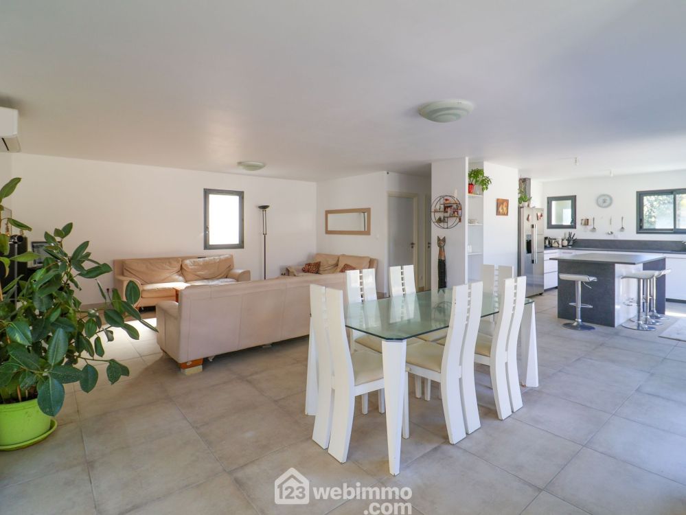 Photo 8 - Marseille 13009 à Marseille