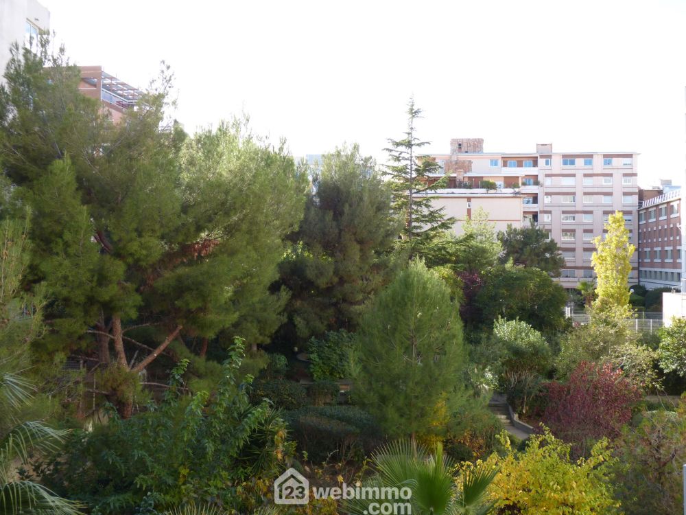 Photo 8 - Marseille 13008 à Marseille