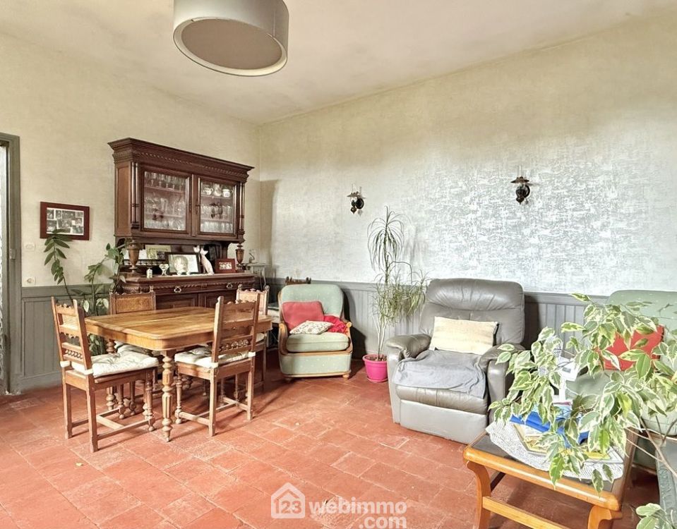 Photo 2 - Longué-Jumelles 49160 à Longué-Jumelles