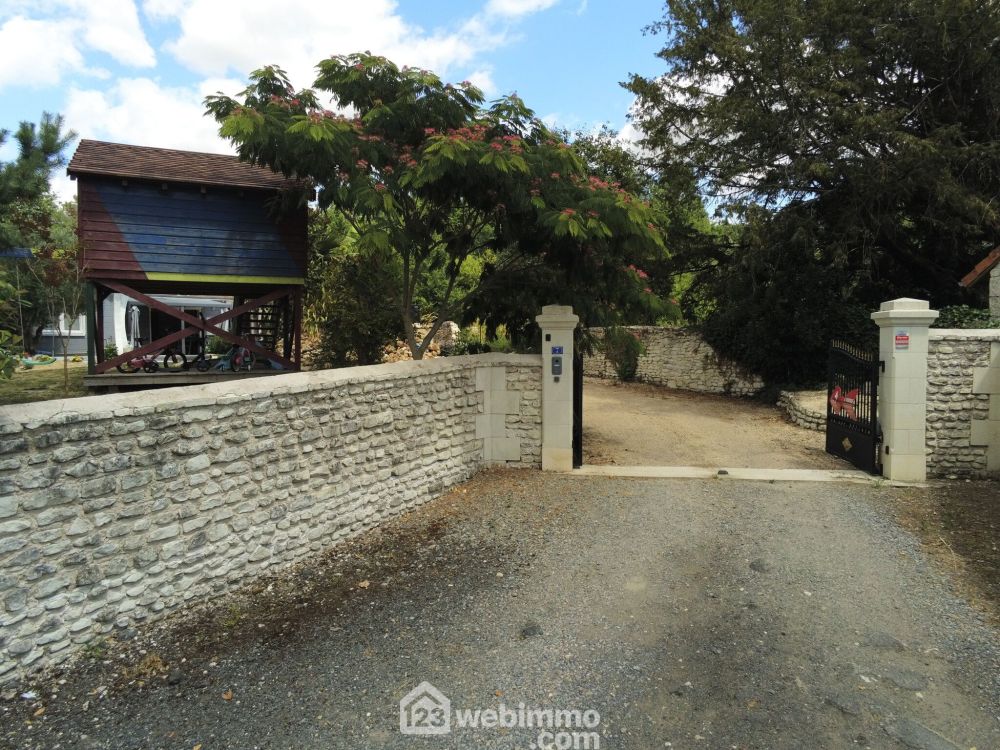 Photo 2 - Châtellerault 86100 à Châtellerault