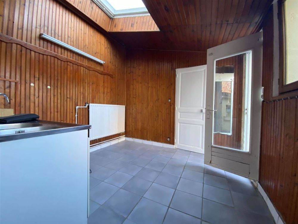 Photo 6 - Laon 02000 à Laon