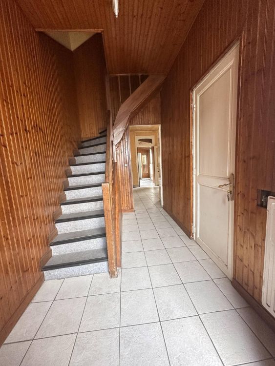 Photo 2 - Laon 02000 à Laon