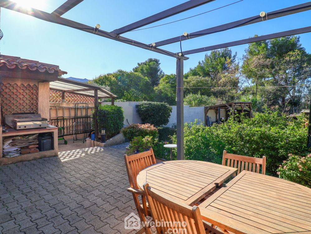 Photo 8 - Marseille 13009 à Marseille