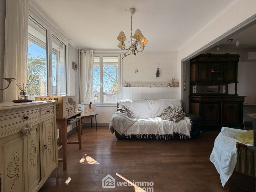 Photo 5 - Laon 02000 à Laon