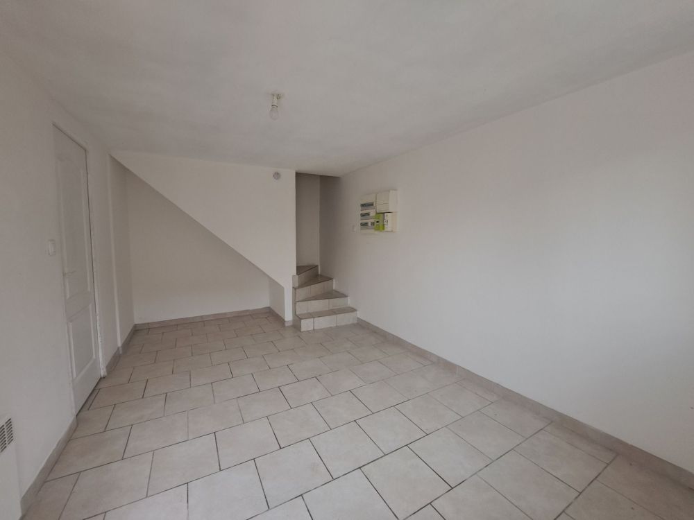 Photo 2 - sermoise 02220 à sermoise