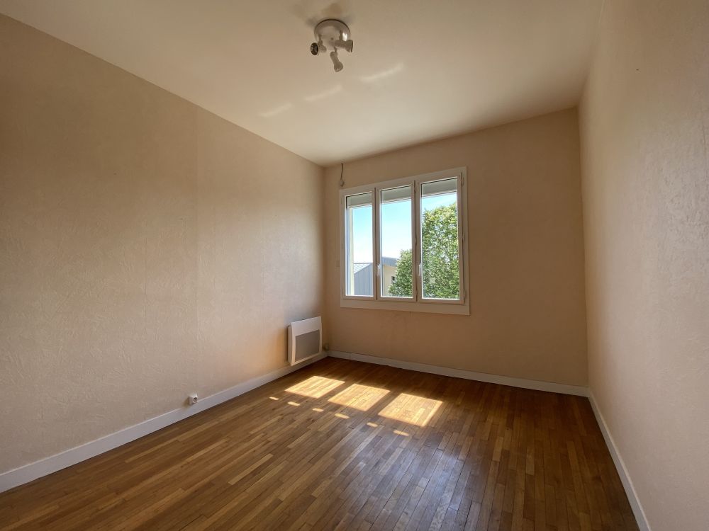 Photo 8 - Pouzauges 85700 à Pouzauges