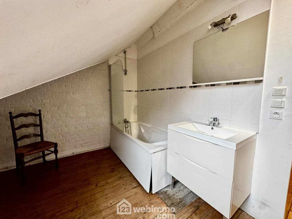 Photo 29 - Saint-Quentin 02100 à Saint-Quentin