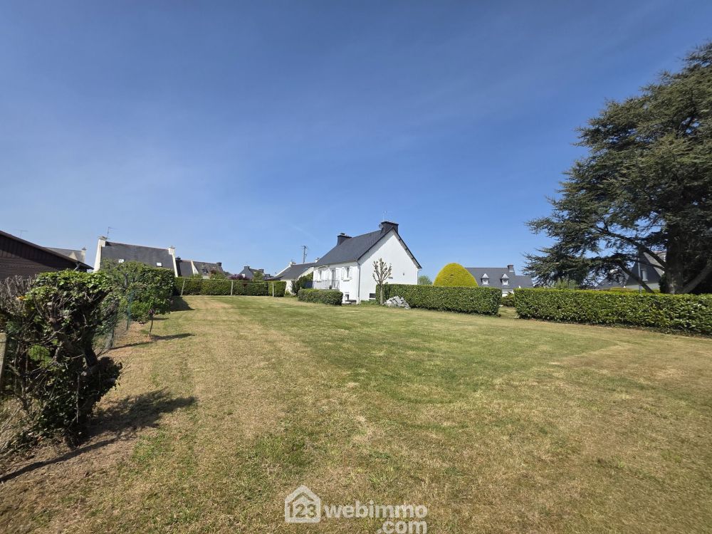 Photo 2 - Ploëzal 22260 à Ploëzal