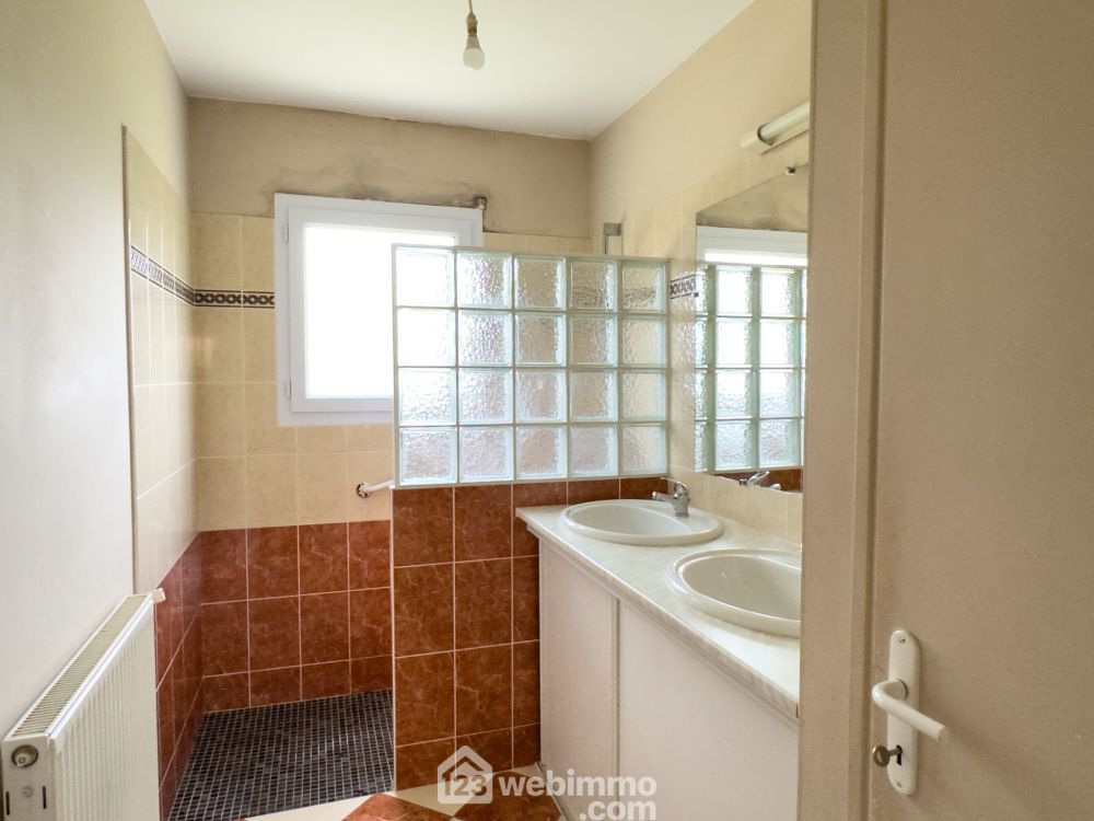 Photo 13 - Cholet 49300 à Cholet