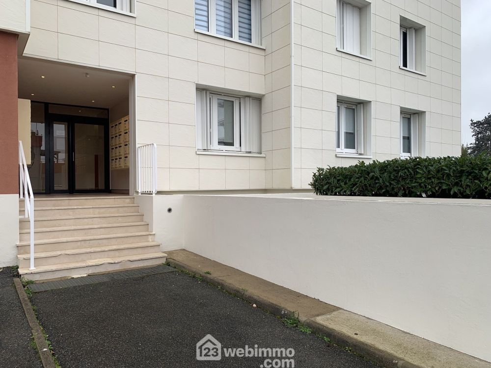 Photo 1 - Châtellerault 86100 à Châtellerault