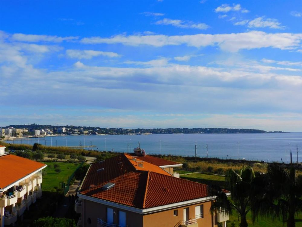 Photo 1 - Antibes 06160 à Antibes