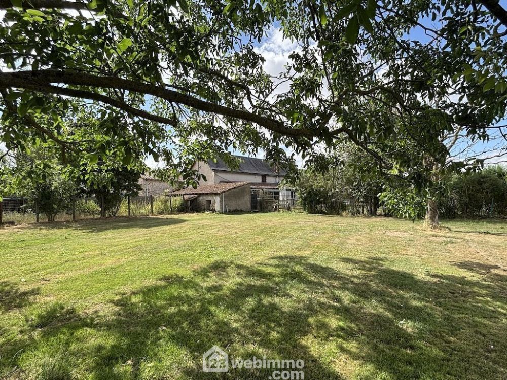 Photo 2 - La Puye 86260 à La Puye