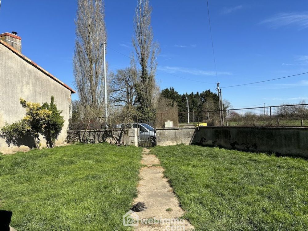 Photo 4 - La Puye 86260 à La Puye