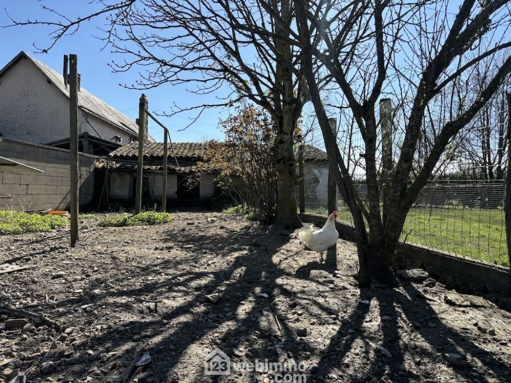 Photo 34 - La Puye 86260 à La Puye