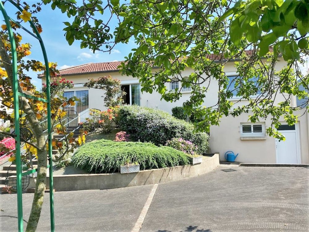 Photo 9 - Cholet 49300 à Cholet