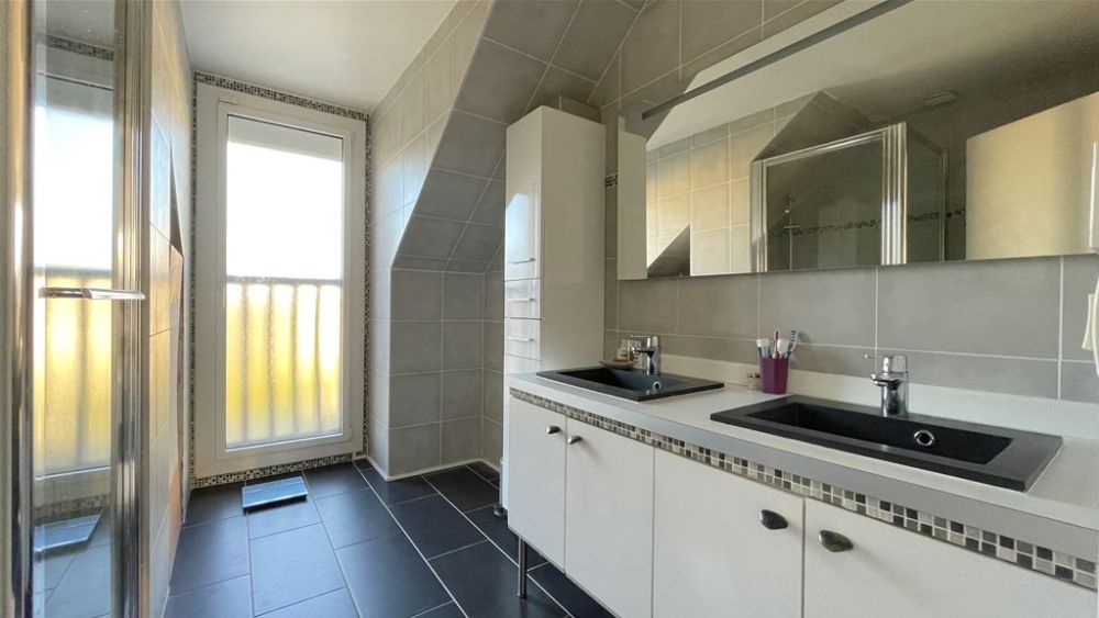 Photo 9 - Mandres-les-Roses 94520 à Mandres-les-Roses