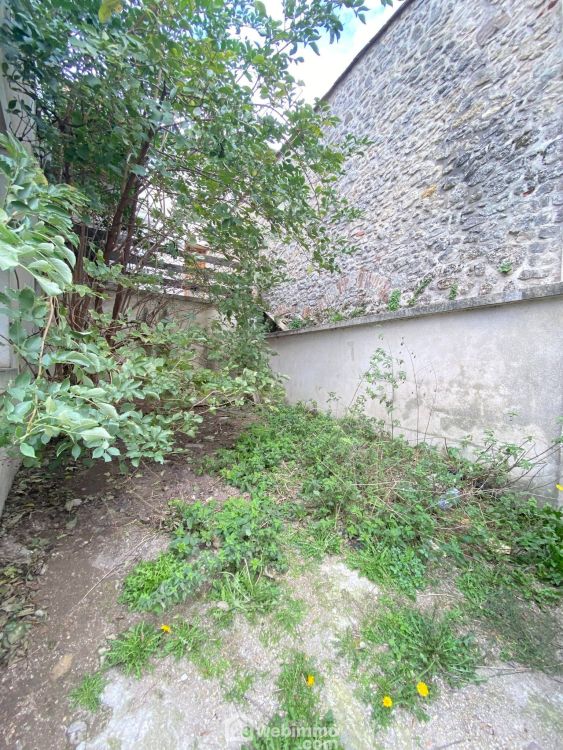 Photo 9 - Laon 02000 à Laon