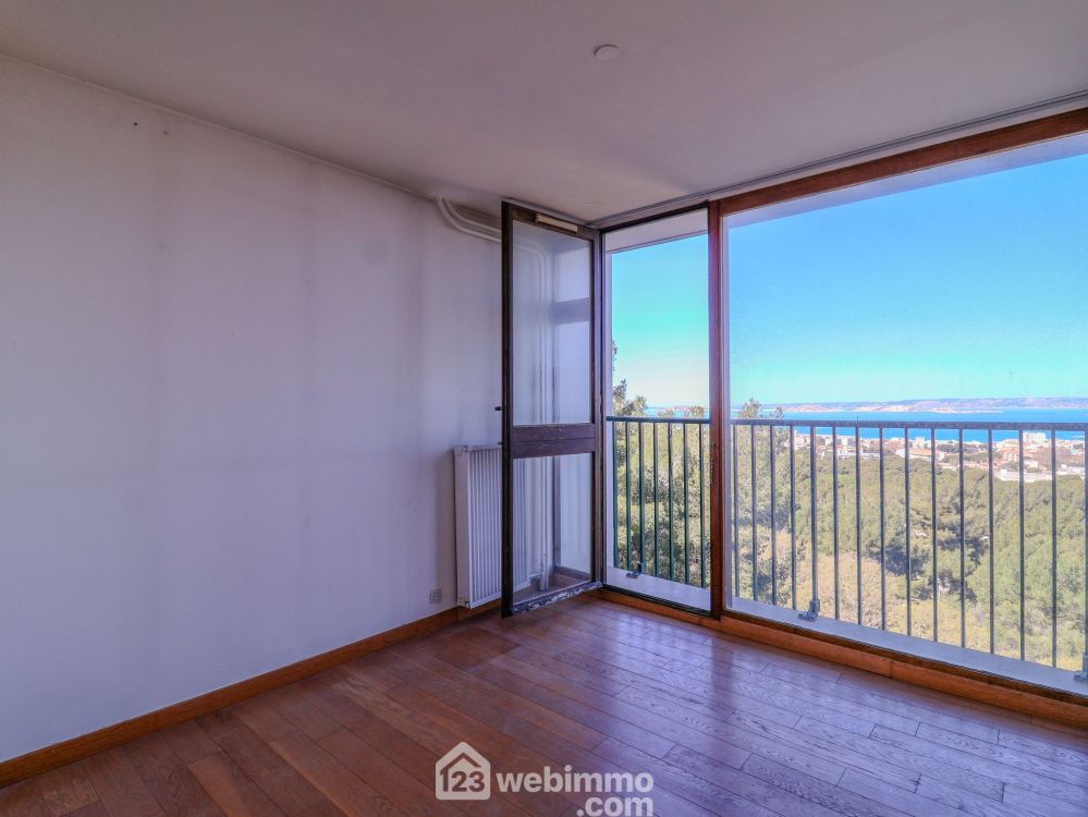 Photo 3 - Marseille 13008 à Marseille