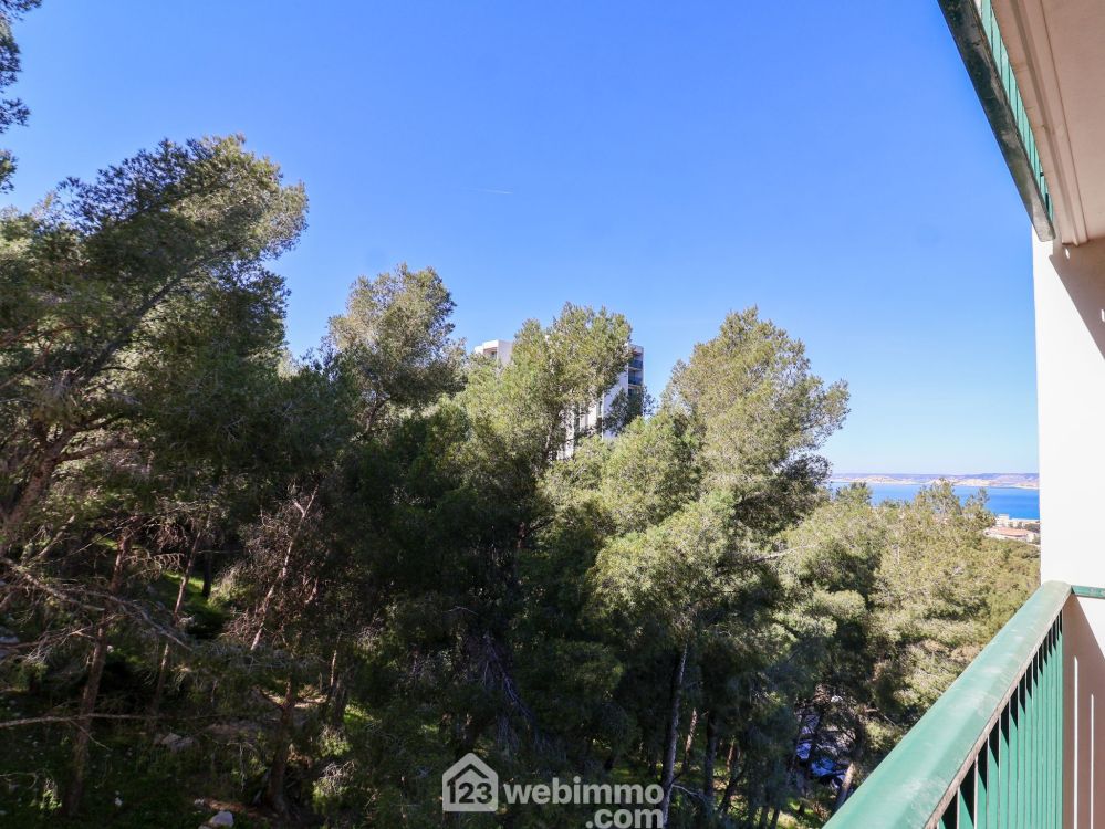 Photo 9 - Marseille 13008 à Marseille