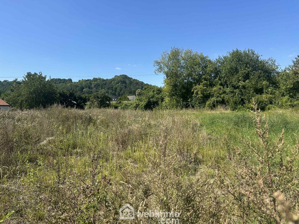 Photo 2 - Laon 02000 à Laon