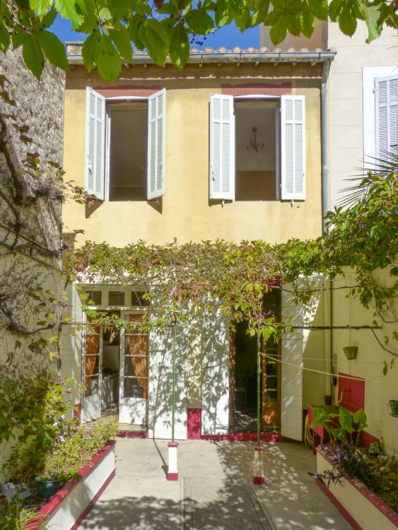 Photo 10 - Marseille 13008 à Marseille