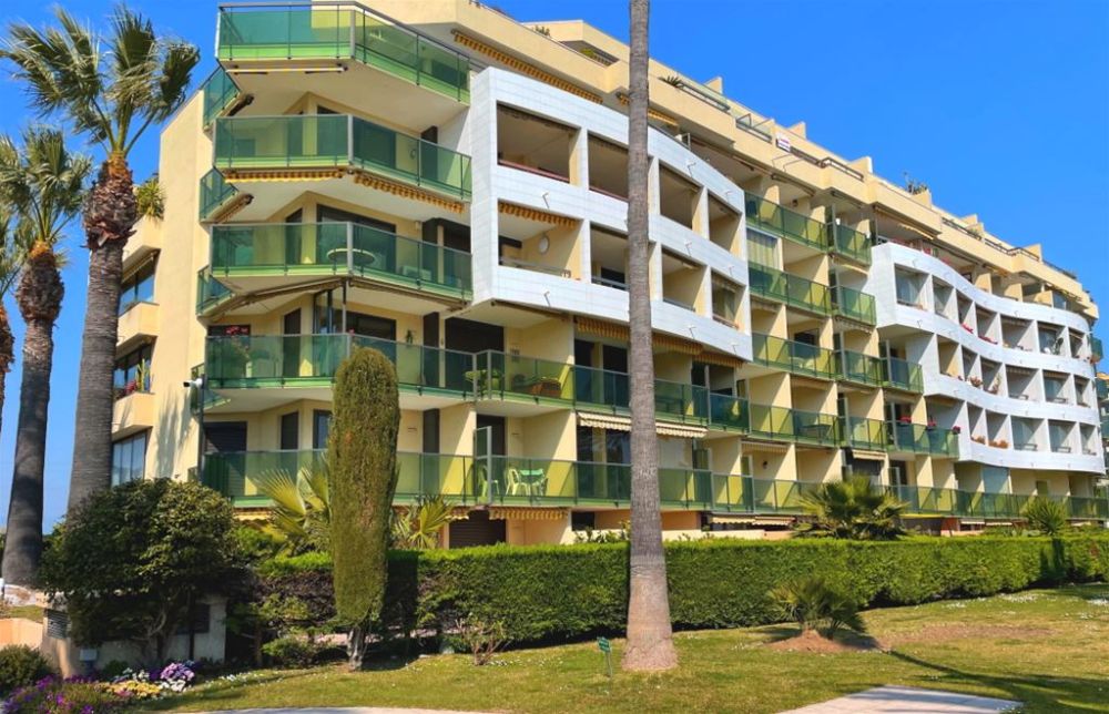 Photo 2 - Cannes 06400 à Cannes