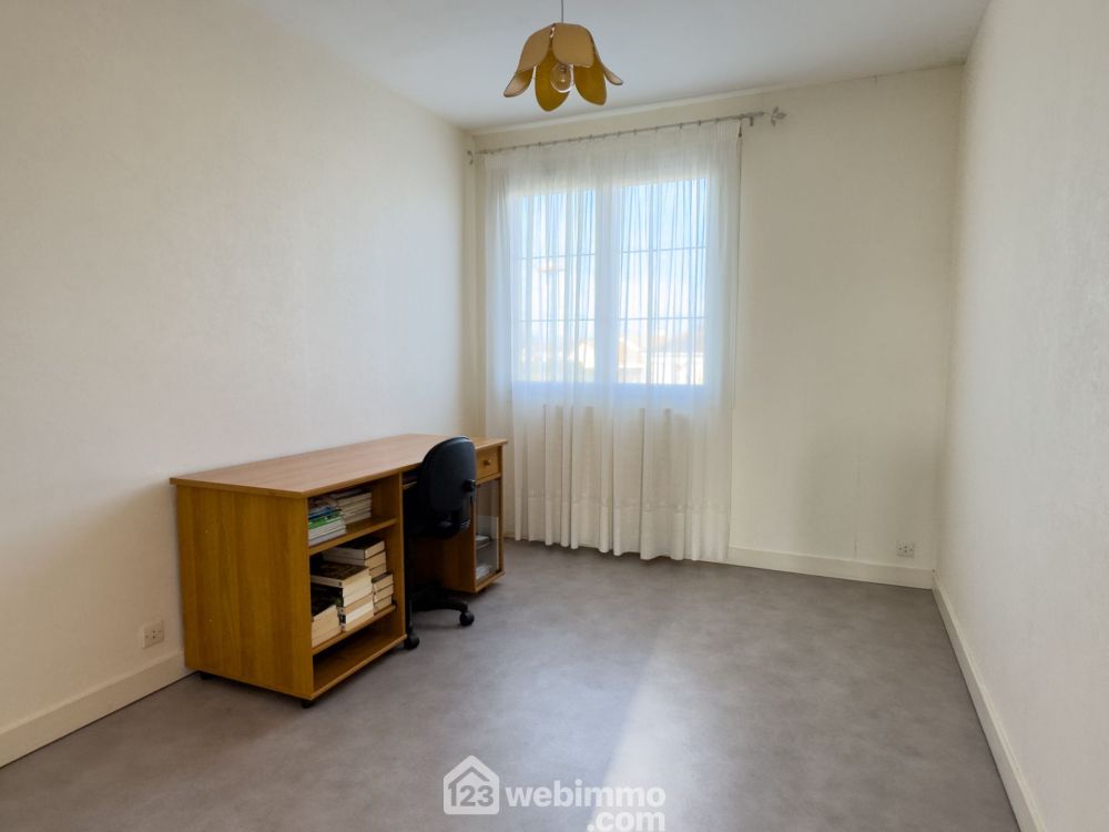 Photo 8 - Cholet 49300 à Cholet