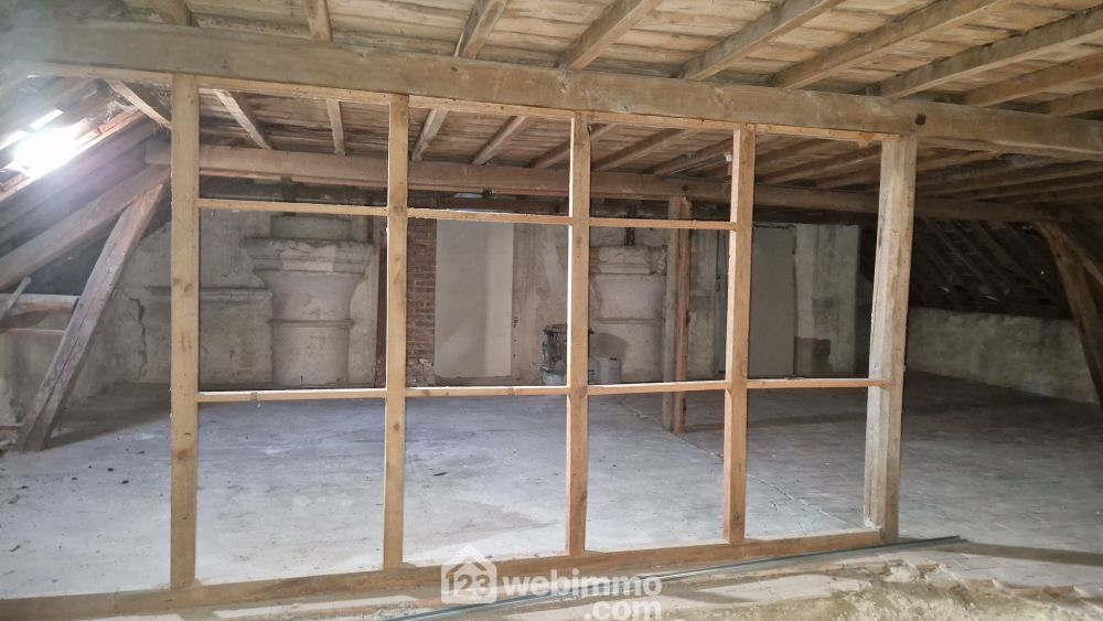 Photo 2 - Laon 02000 à Laon