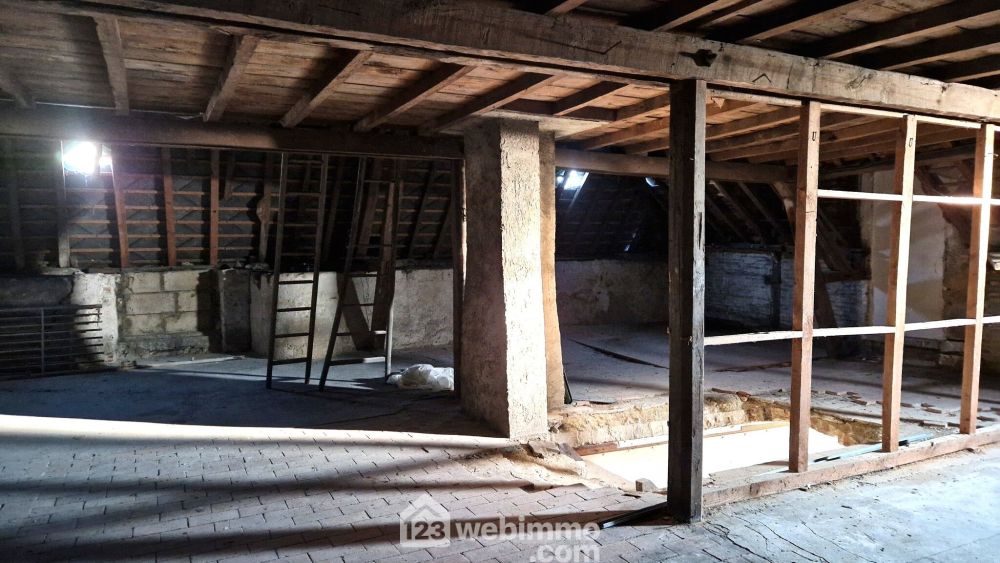 Photo 4 - Laon 02000 à Laon