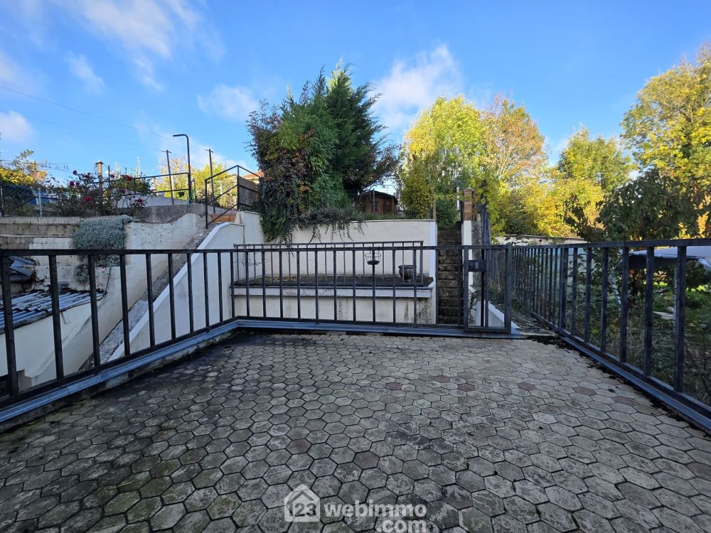 Photo 11 - Saint-Quentin 02100 à Saint-Quentin