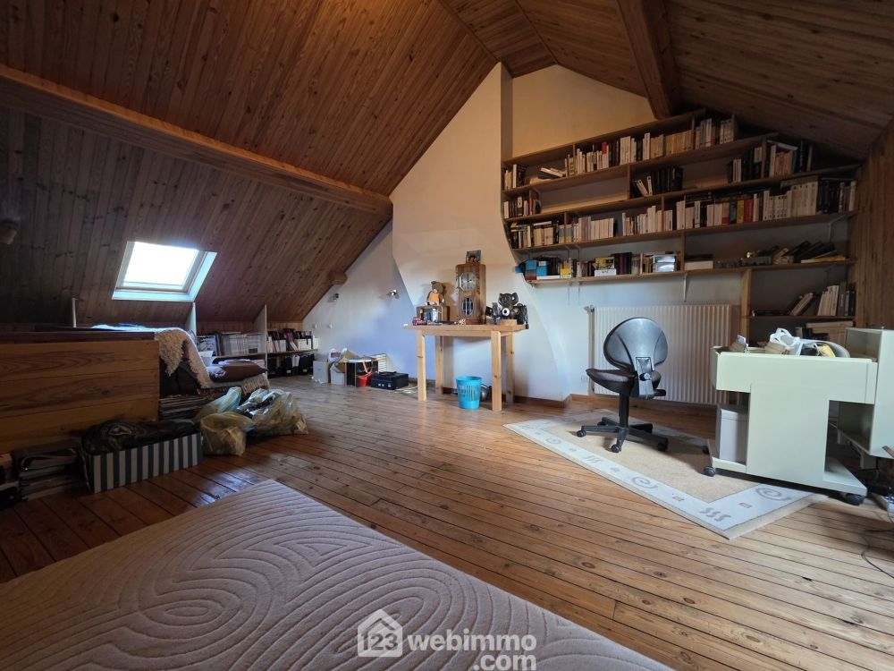 Photo 22 - Saint-Quentin 02100 à Saint-Quentin