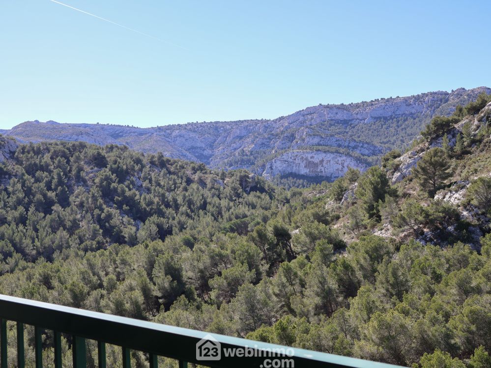 Photo 2 - Marseille 13008 à Marseille