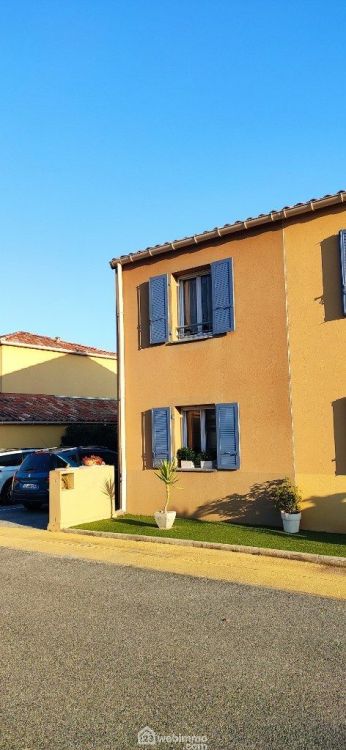 Photo 1 - Le Luc 83340 à Le Luc