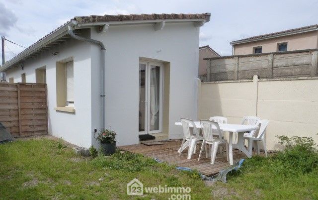 Photo 8 - Saint-Médard-en-Jalles 33160 à Saint-Médard-en-Jalles