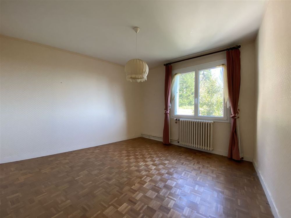 Photo 8 - pouzauges 85700 à pouzauges