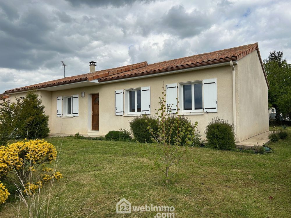 Photo 2 - Roches-Prémarie-Andillé 86340 à Roches-Prémarie-Andillé