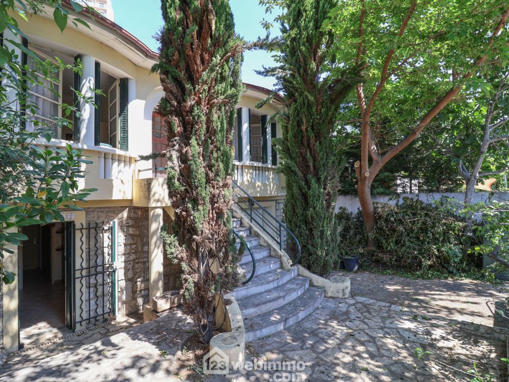 Photo 3 - Marseille 13009 à Marseille