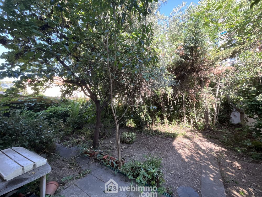 Photo 17 - Marseille 13009 à Marseille