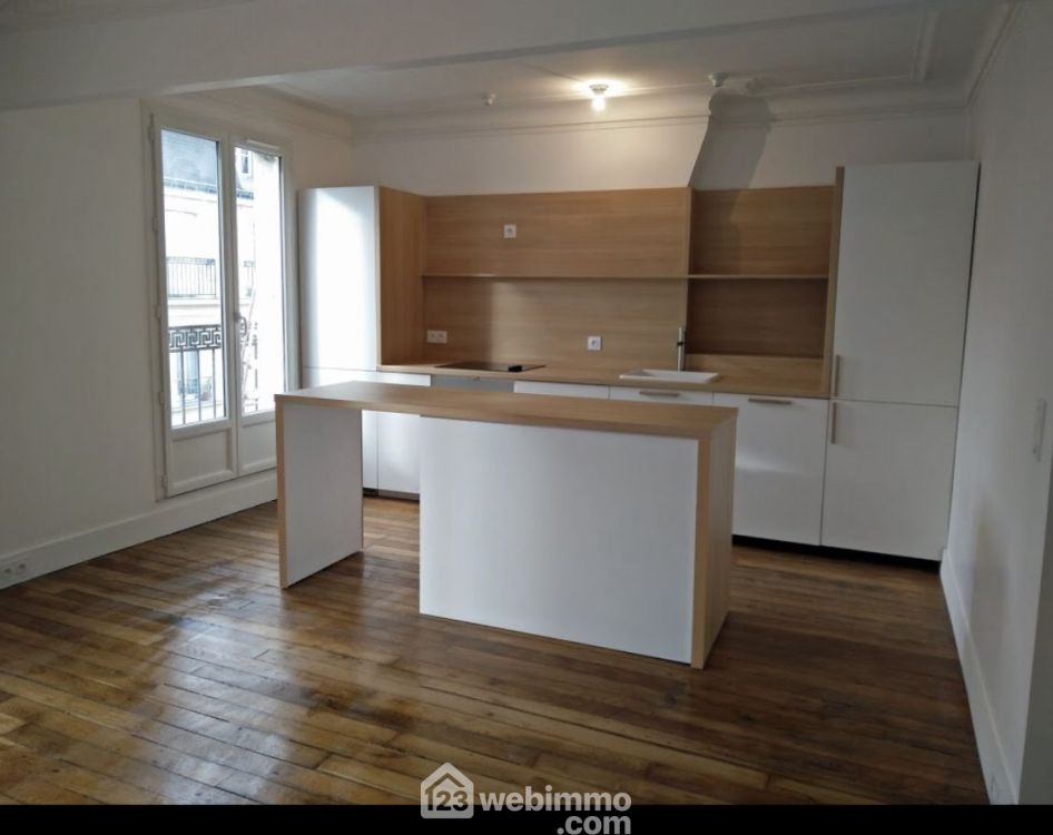 Photo 2 - Paris 75018 à Paris