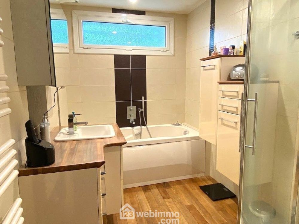 Photo 9 - Cholet 49300 à Cholet