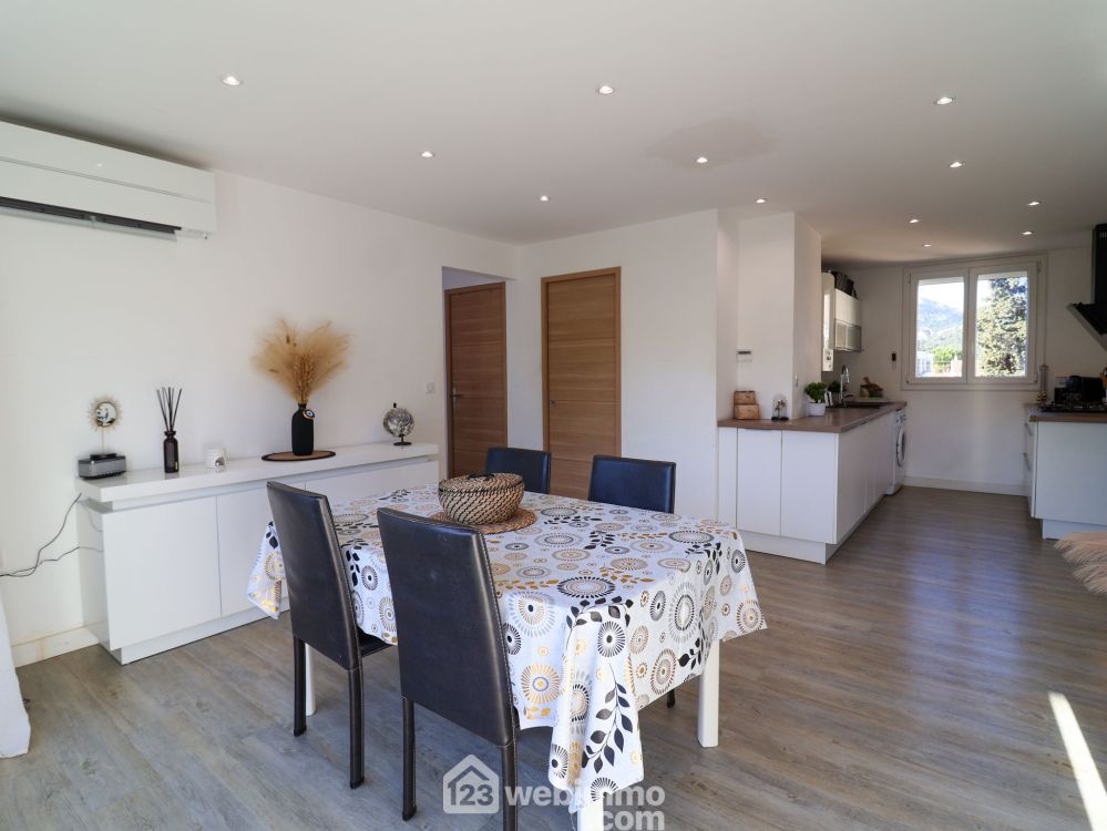 Photo 10 - Marseille 13009 à Marseille