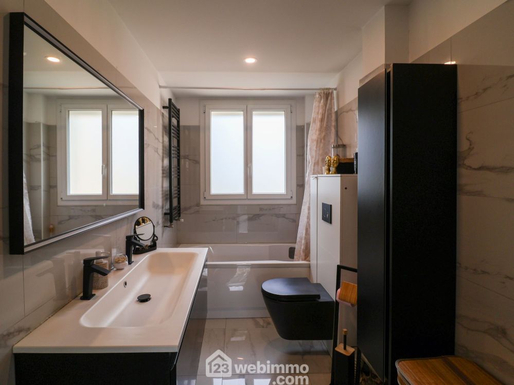 Photo 13 - Marseille 13009 à Marseille