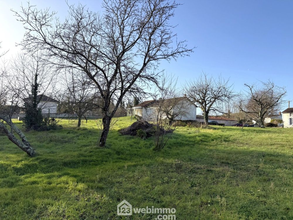 Photo 2 - Poitiers 86000 à Poitiers