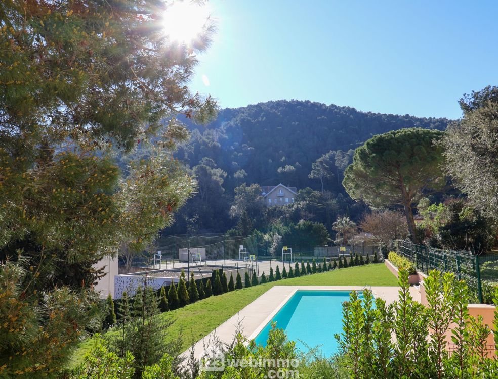 Photo 10 - Marseille 13009 à Marseille